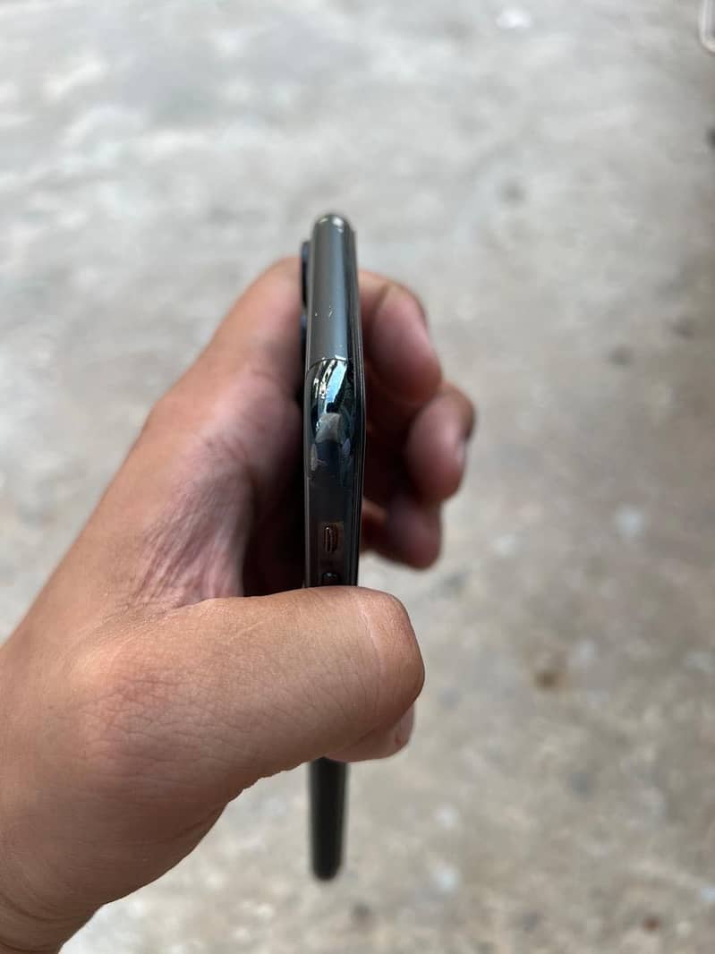 Iphone 11 Pro max 2