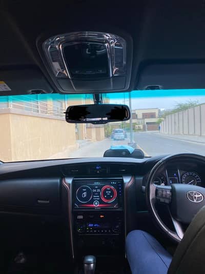 Toyota Fortuner Legender 2023