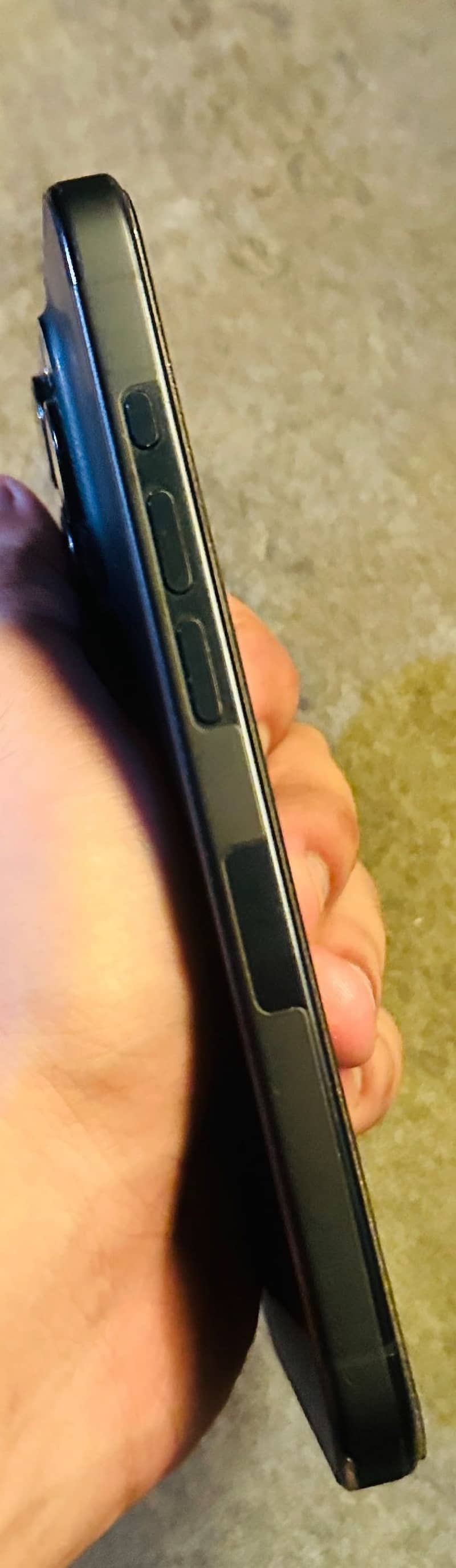 Apple iPhone 15 Pro 2