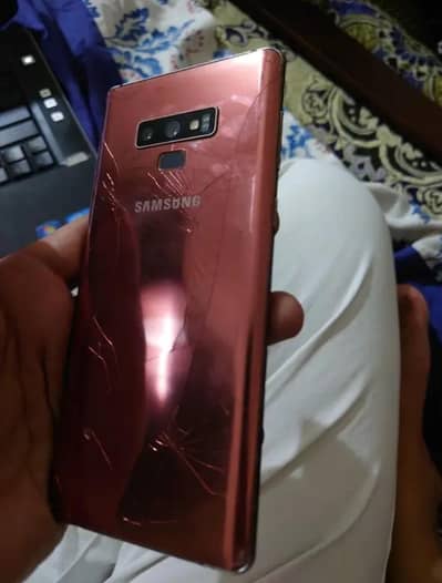 Samsung Mobile Note 9 out class camera