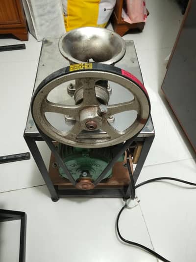 Brand new Untouched Meat grinder for sale