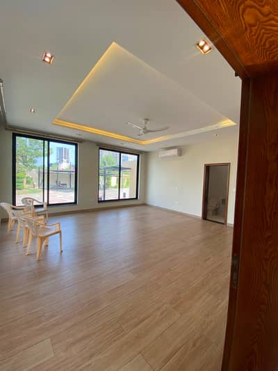 10Marla Ground Floor Available For Rent
