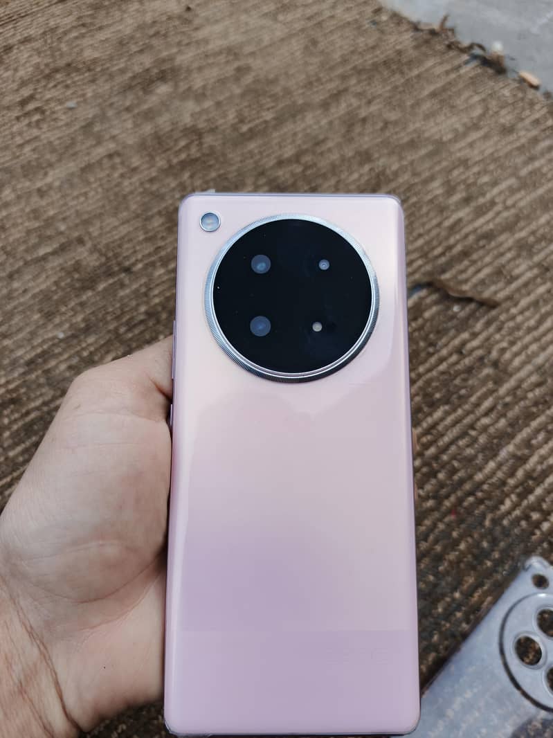 Infinix Zero 40 1