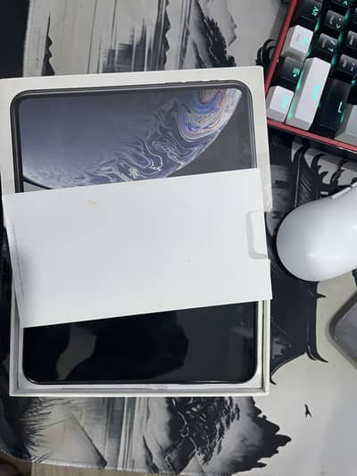 Apple iPhone XR