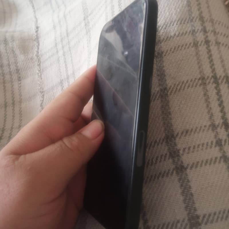 Apple iPhone 13 1