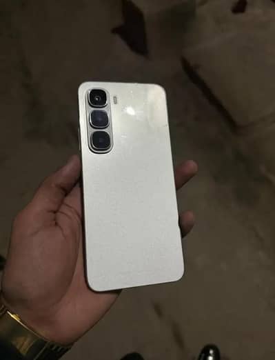 Infinix hot 60i 6+128 with box charger