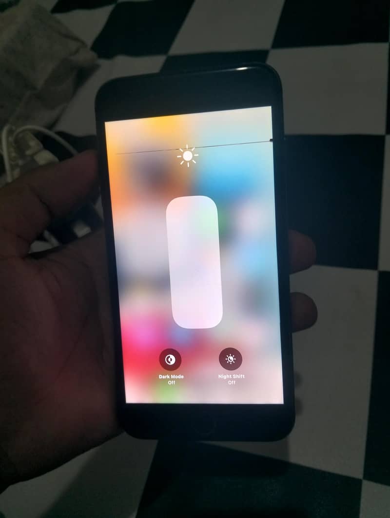 Apple iPhone 7 Plus 0