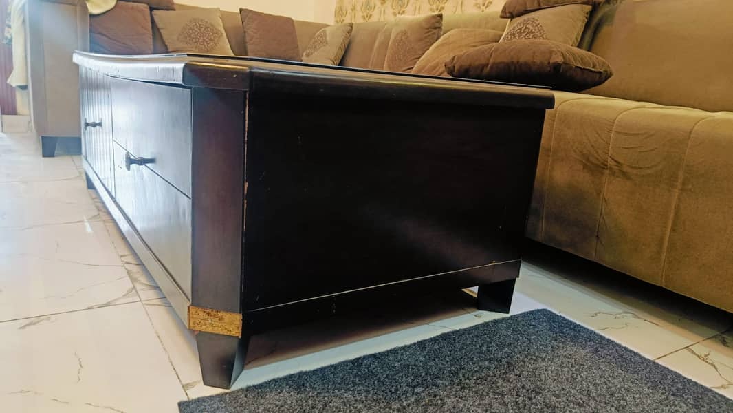 Studio Table with 4 Drawers 2
