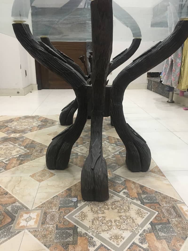 Simple dinning table without chairs 1