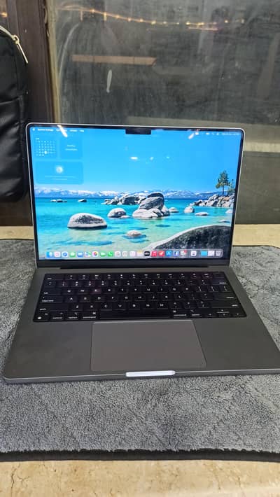 Macbook pro, M1 pro, 32/1TB