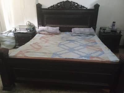 King Size Bed with 3 Door Almirah & Dressing Table