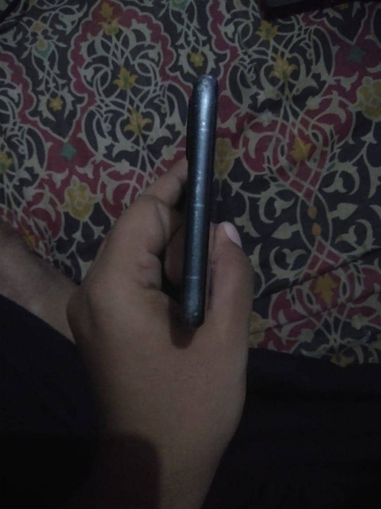 Apple iPhone 8 Plus 3