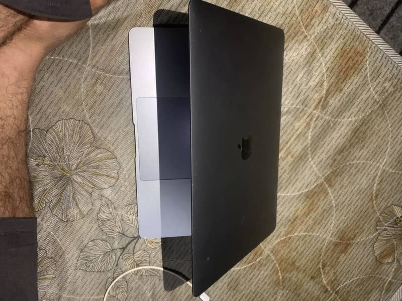 MAC Book Air 1