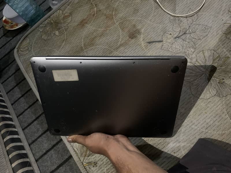 MAC Book Air 7