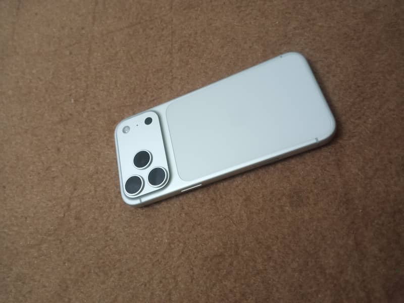 Apple iPhone 17 Pro Max 1