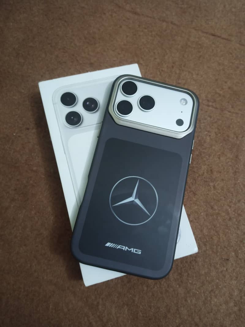Apple iPhone 17 Pro Max 3