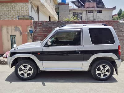 Mitsubishi Pajero Mini 2010