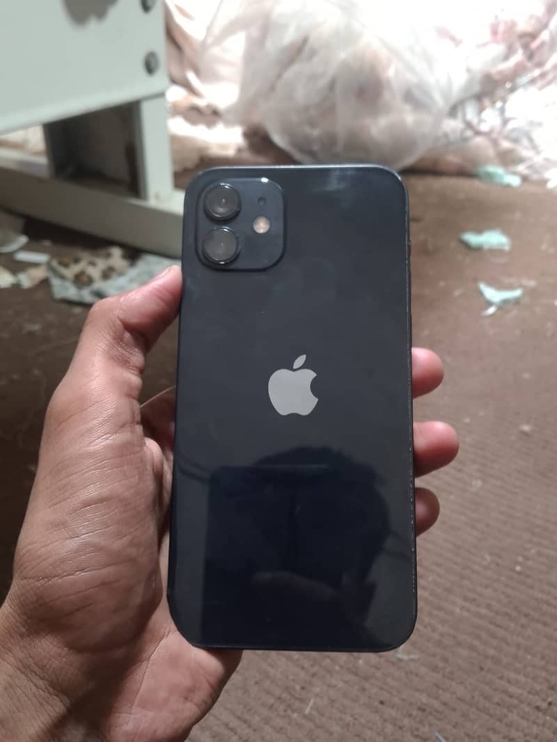 iPhone 12 3