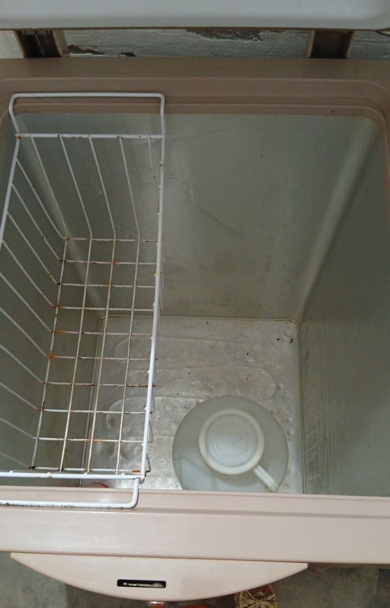Dawlance Freezer 2