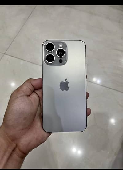 15 pro max 256 Urgent sale