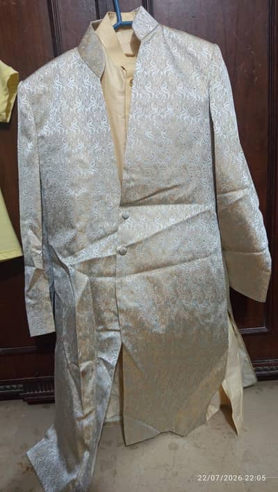 groom dress