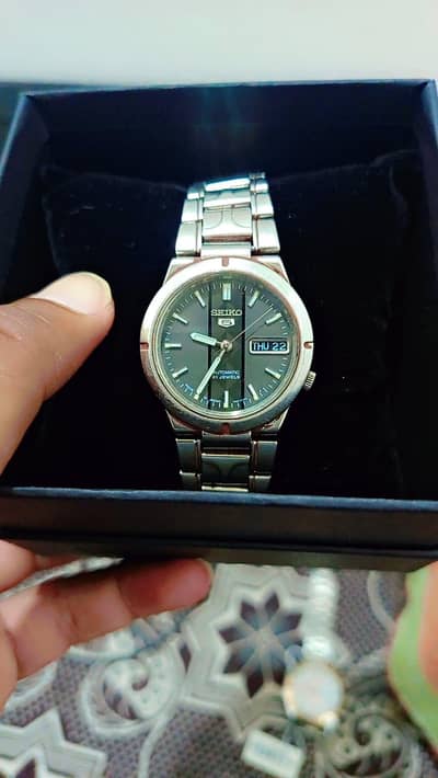 Seiko 5 modal 7526-01