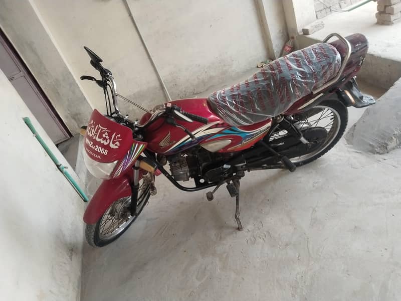 بہترین کارکدگی ہے فیول ایورج بہت اچھی ہے 3