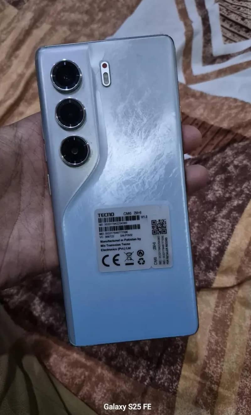 Tecno CAMON 40 Pro 1