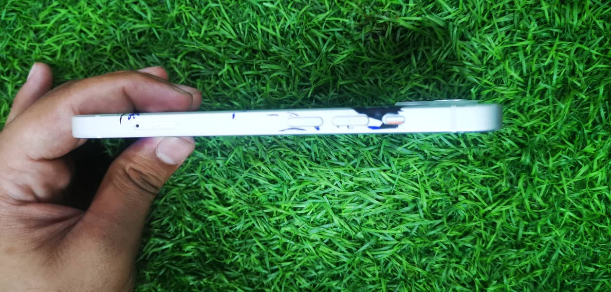 Iphone 13 8