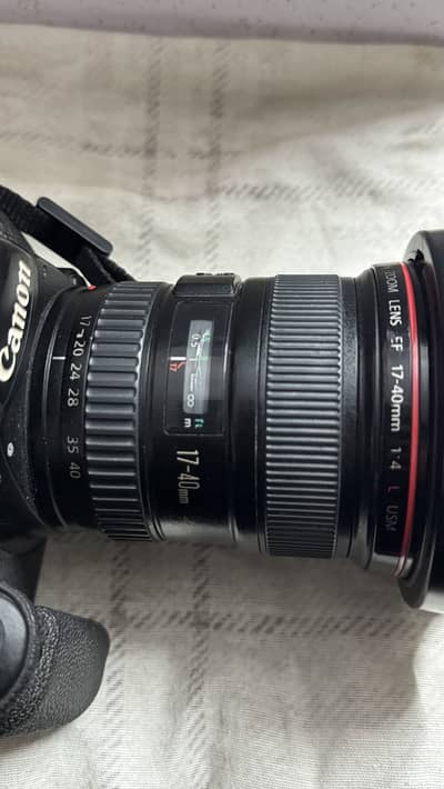 6d camera with 17-40 l4 wide lens