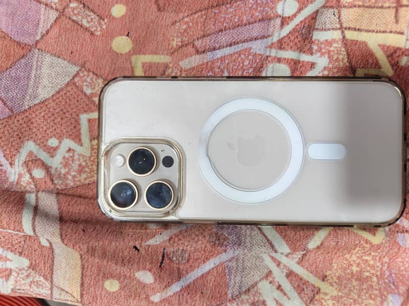 Apple iPhone 16 Pro Max 5