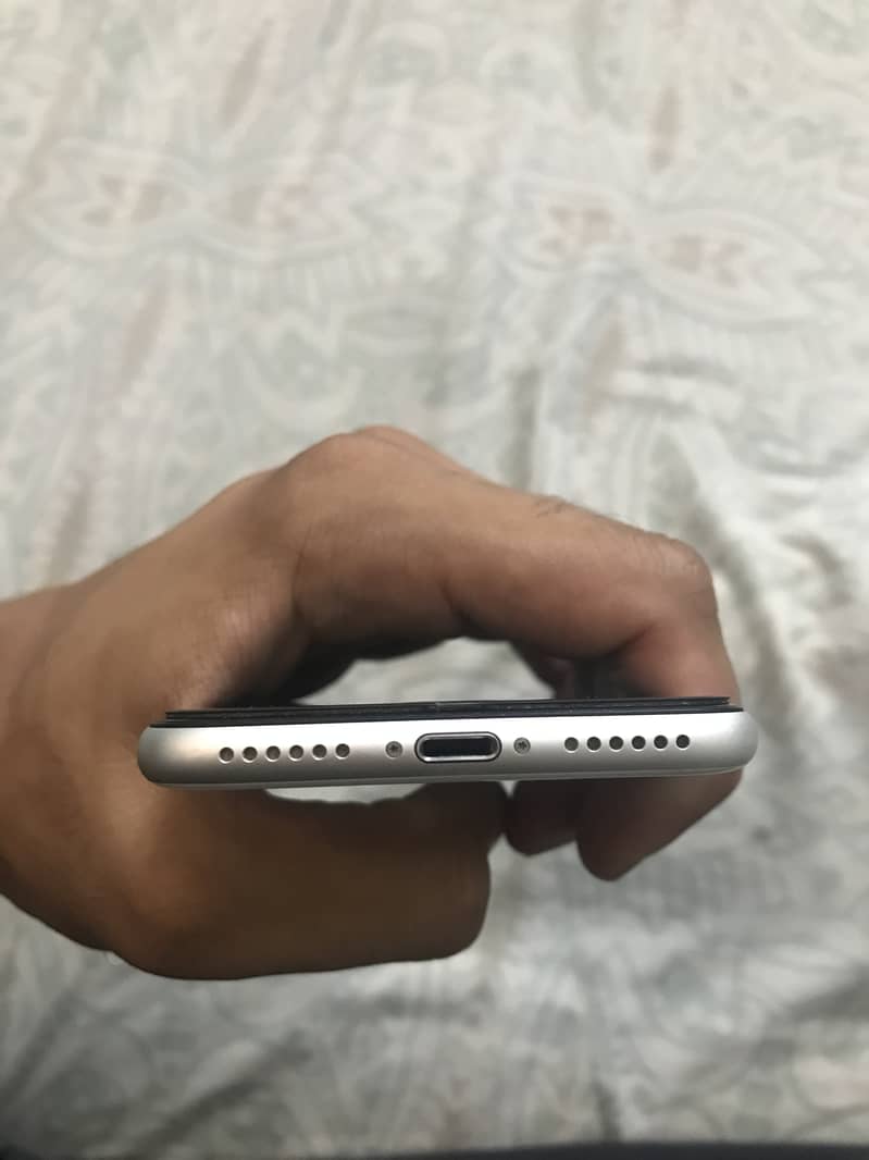Apple iPhone SE 4