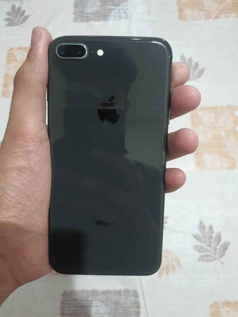 Apple iPhone 8 Plus 0