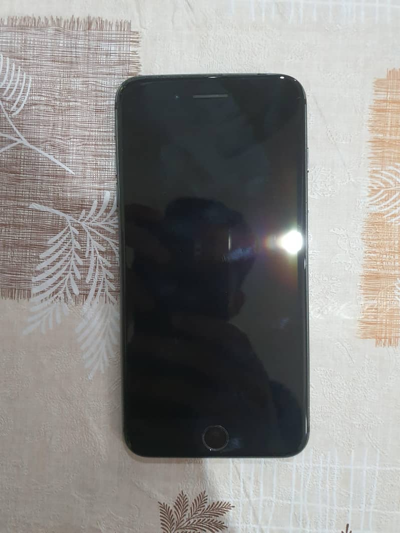 Apple iPhone 8 Plus 5