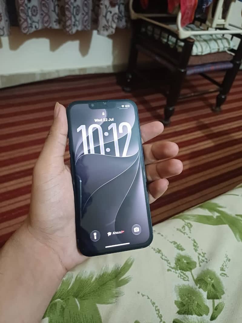 Apple iPhone 13 1