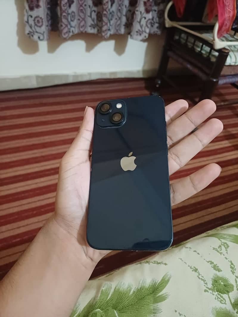 Apple iPhone 13 2