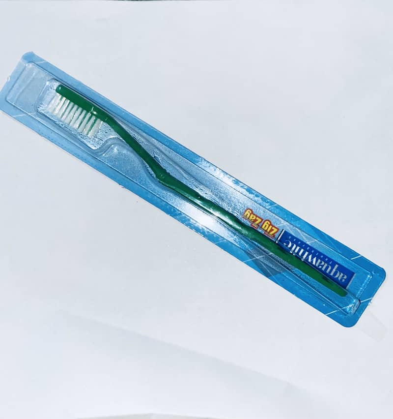 Tooth brush 0