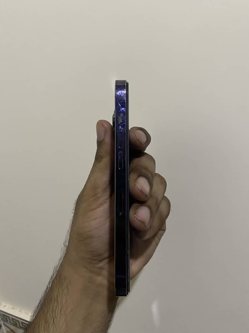 iPhone 14pro 3