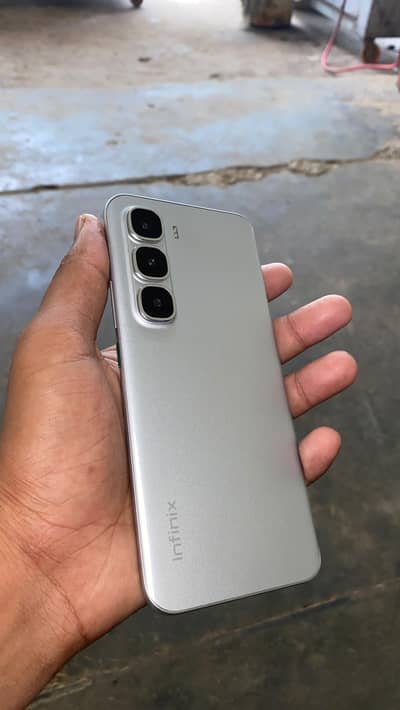 INFINIX HOT 60 PRO PLUS