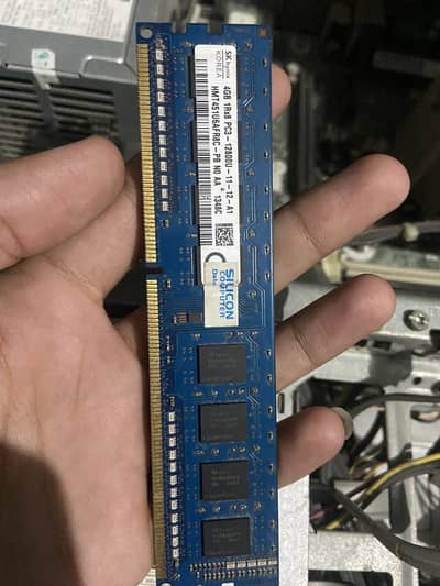 Ram 4 gb 1200 ram 2 gb 500