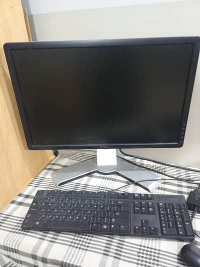 Desk top computer