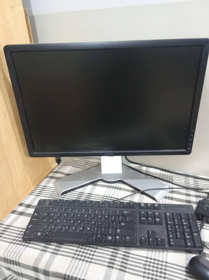 Desk top computer 0