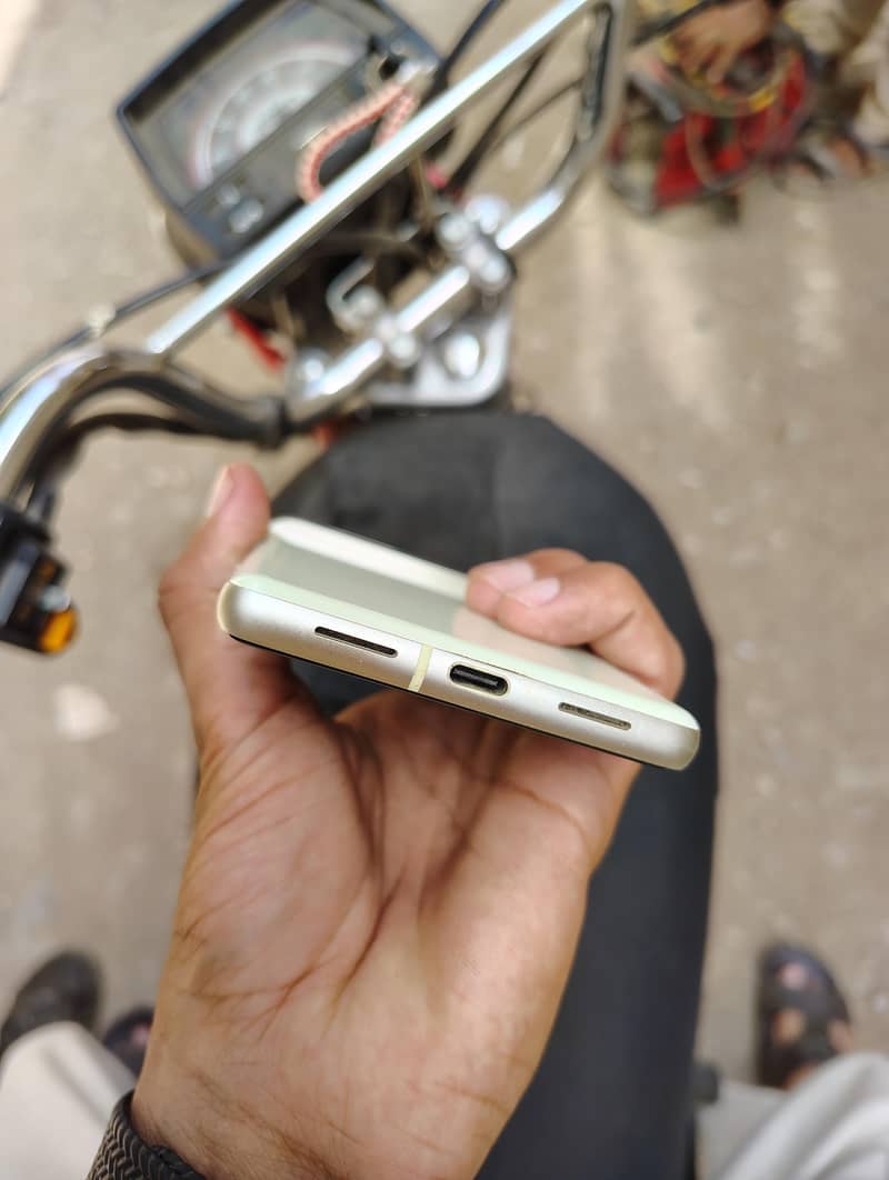 Google Pixel 7 2