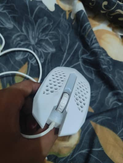 Mini gaming mouse for sale condition 10/9