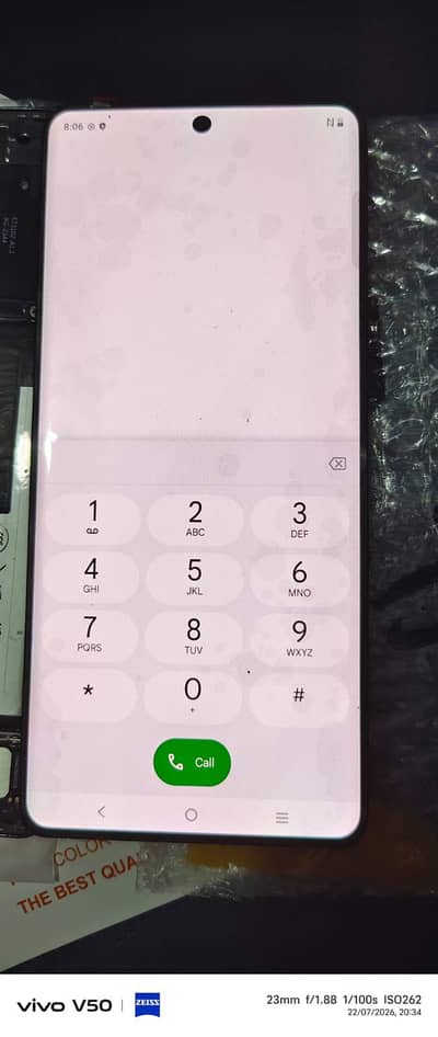 Vivo V30