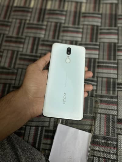 OPPO F11
