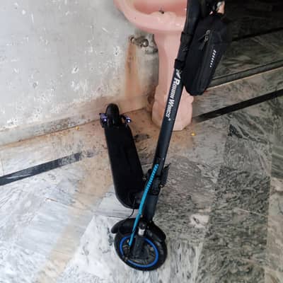 ROHAN WINGS electric Scooter  18 average per single charge