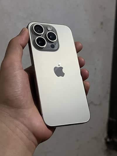 iPhone 15 Pro with box (exchange possible)