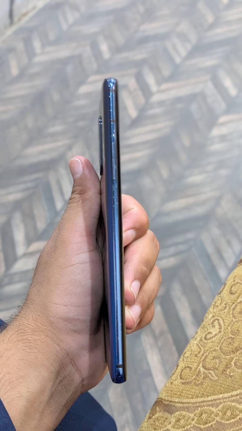 One Plus 7 Pro 3