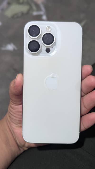 Apple iPhone 15 Pro Max LLA model